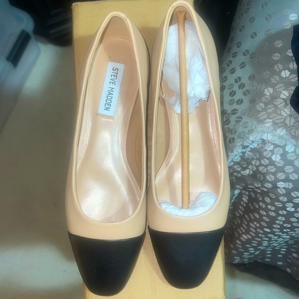 Steve Madden Blair two toned flats